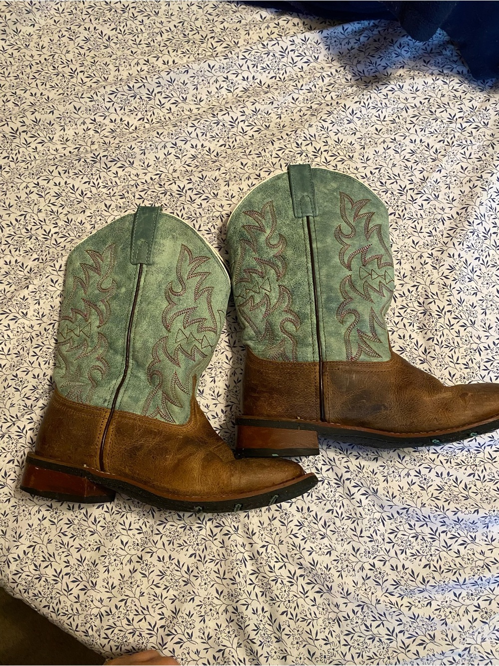 Laredo 5607 Women's Western Boots Brown Leather Turquoise Shaft US 7.5 two-toned